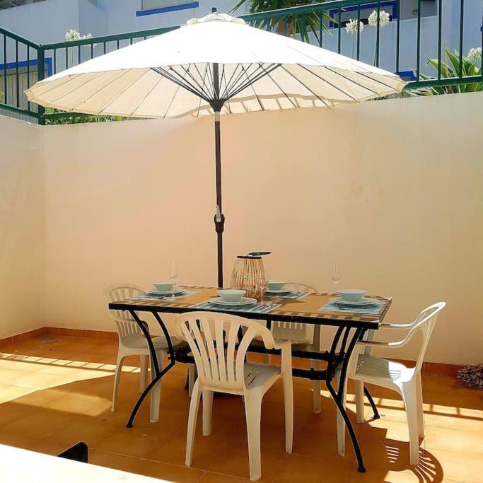 Apartamento Encantador A 100M Da Praia 카르보에이루 외부 사진