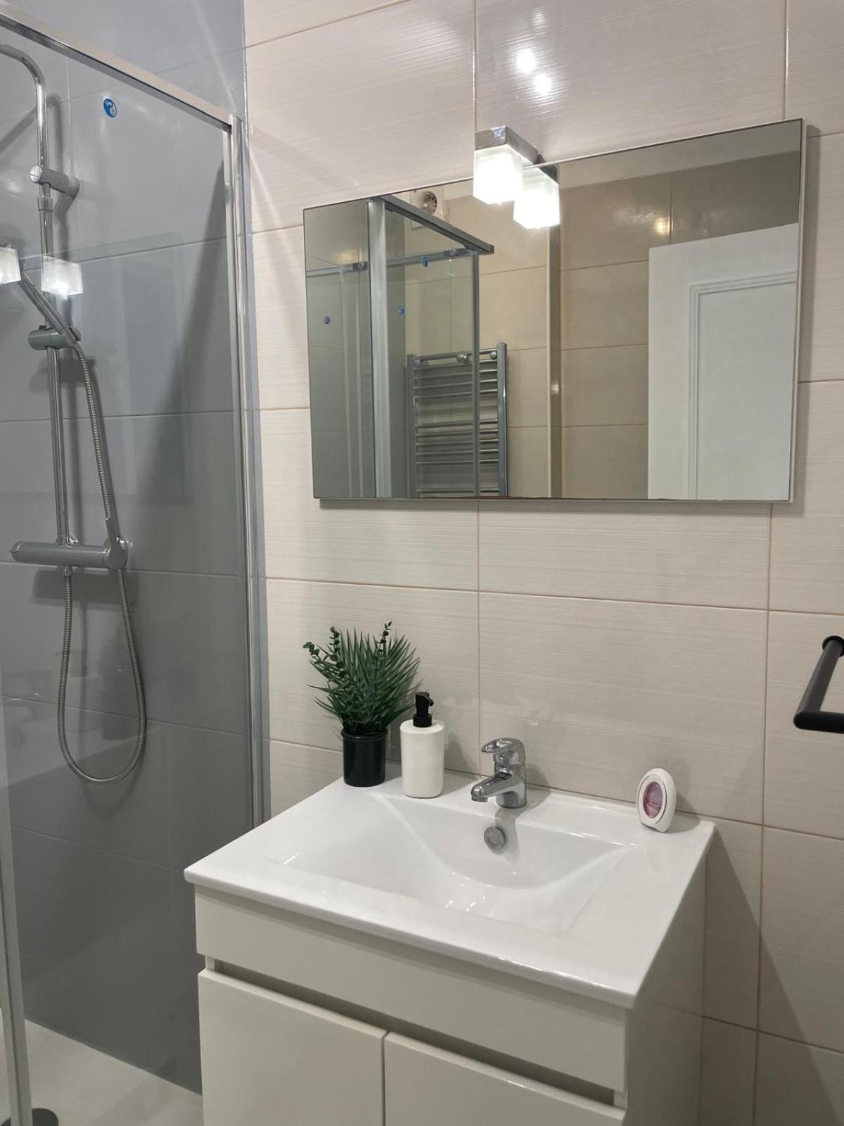 Apartamento Encantador A 100M Da Praia 카르보에이루 외부 사진